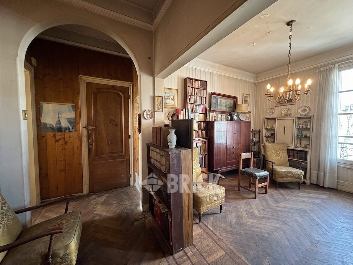 PARAGUAY al 2000 Piso 6 7