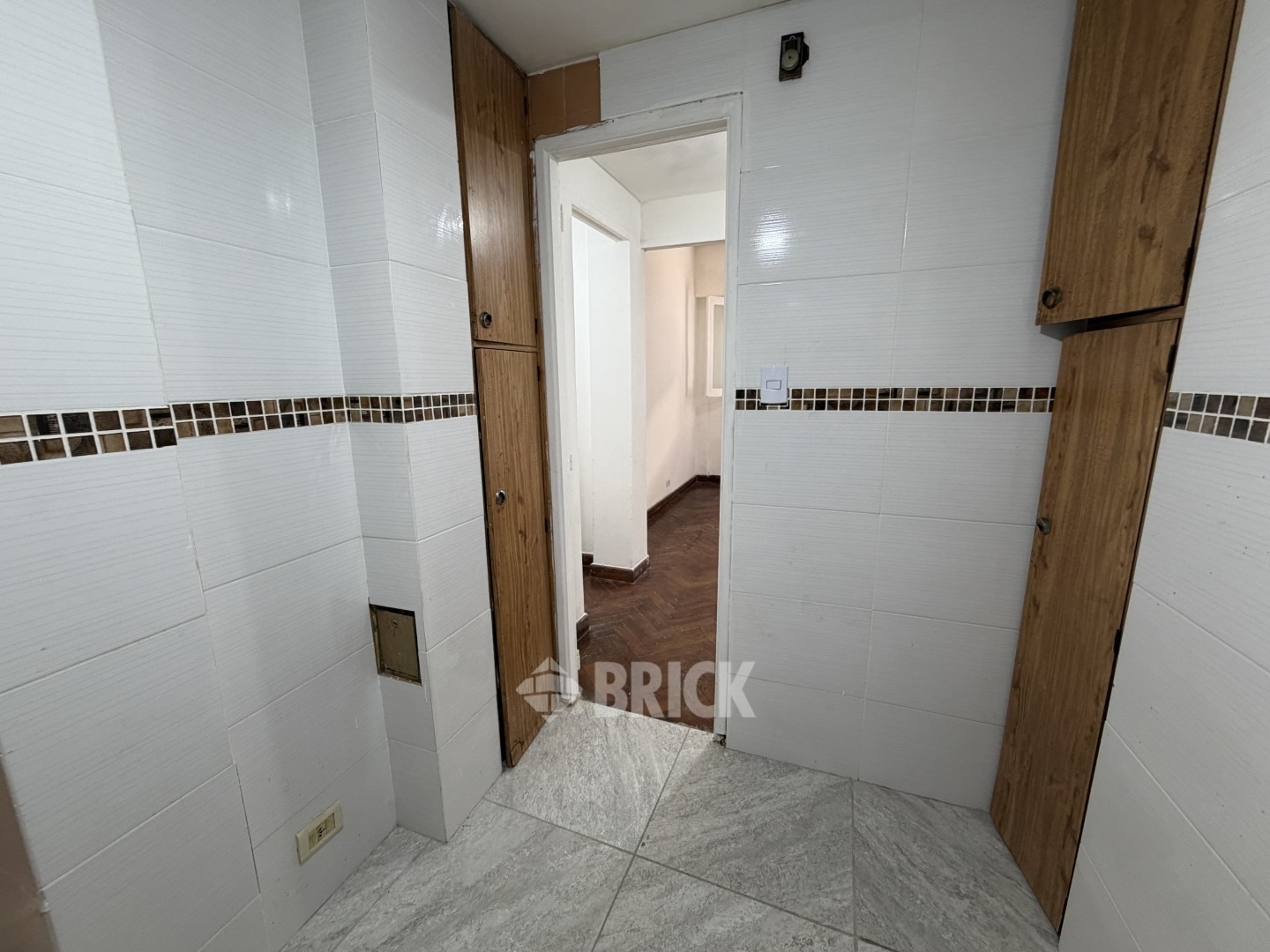 SOLIS al 800 Piso PB 20