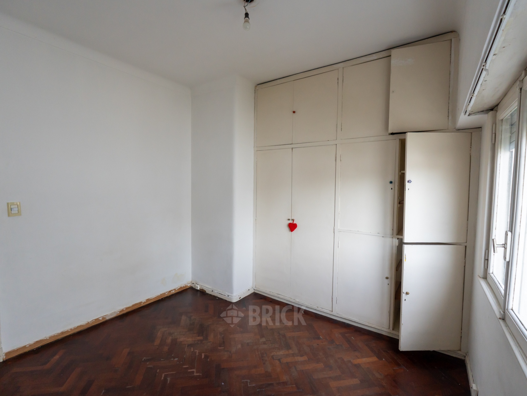 NAON, ROMULO S., DR. al 2200 Piso 2 14