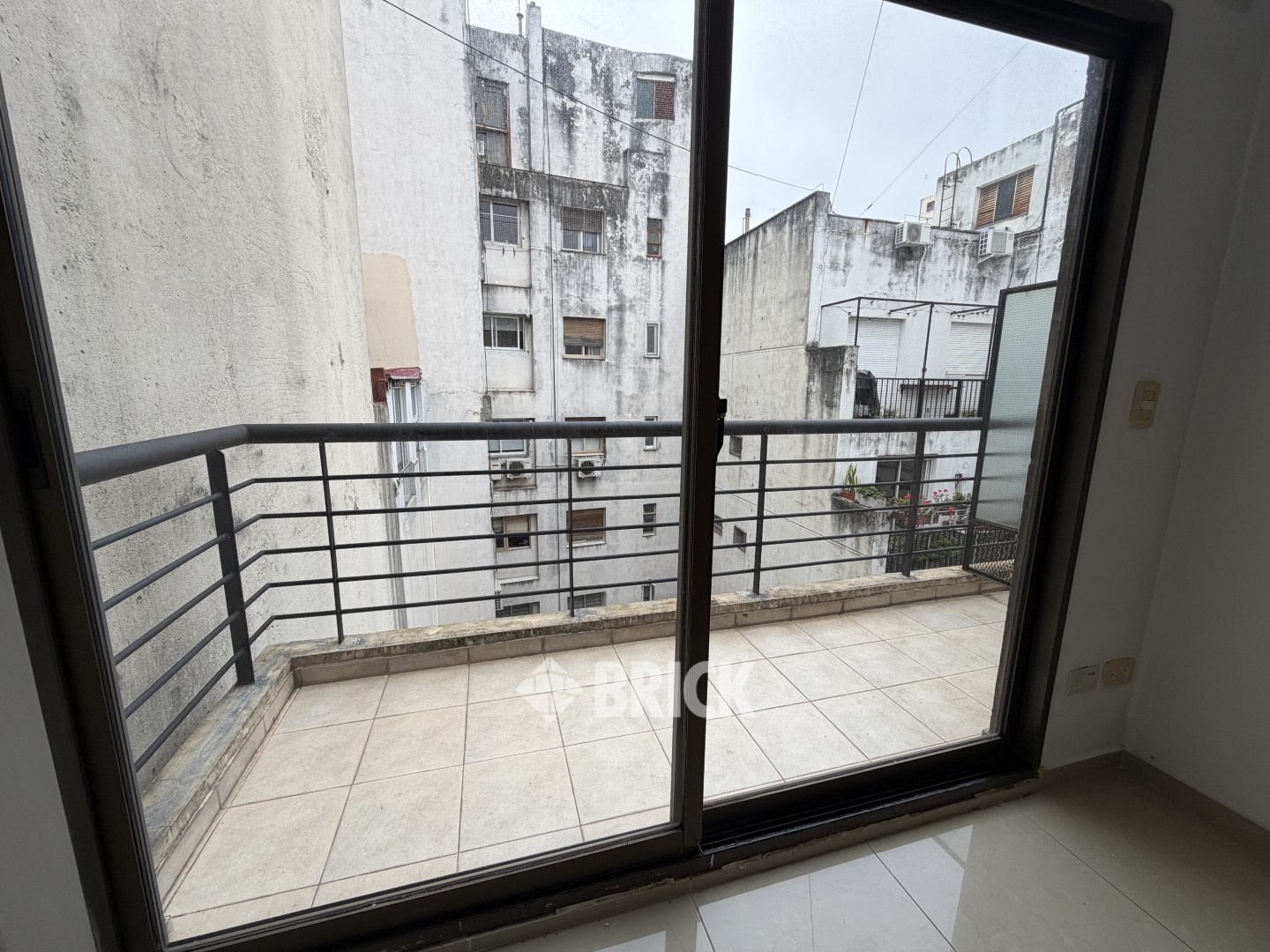 AZCUENAGA al 1100 Piso 9 5