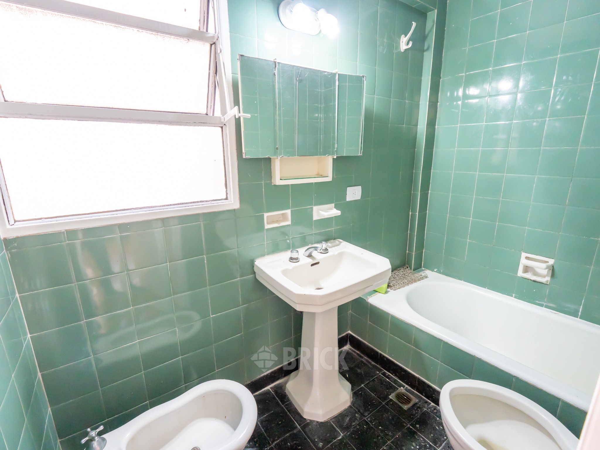 GUEMES al 4800 Piso 5 10