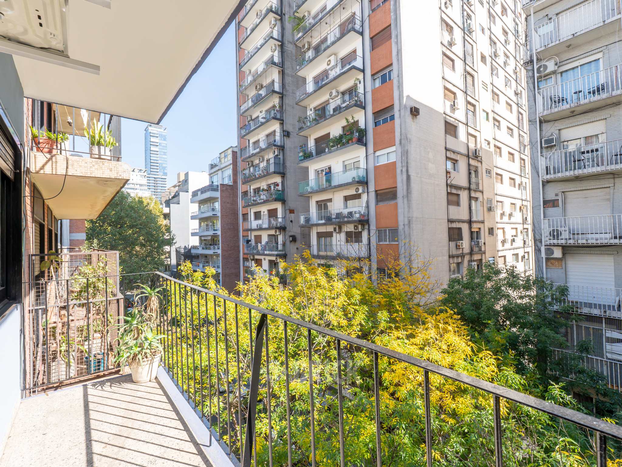 GUEMES al 4800 Piso 5 5