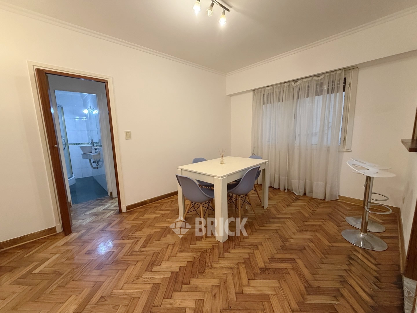MEDRANO al 1900 Piso 3 5