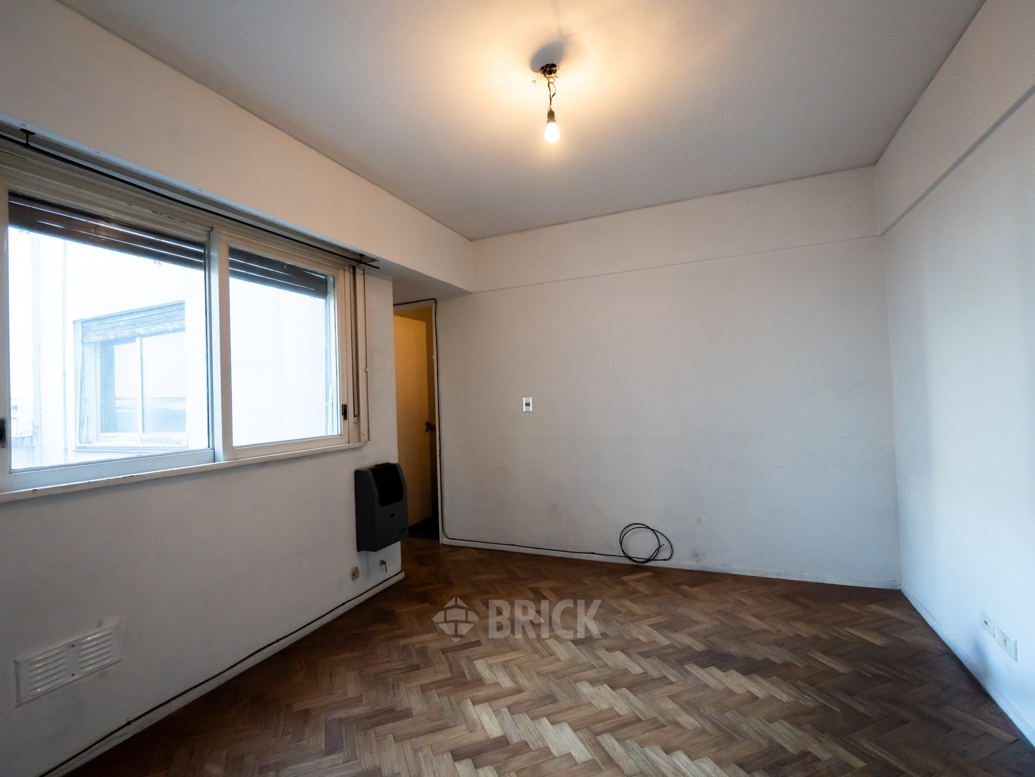 ALBERDI, JUAN B., AV. al 500 Piso 2 1