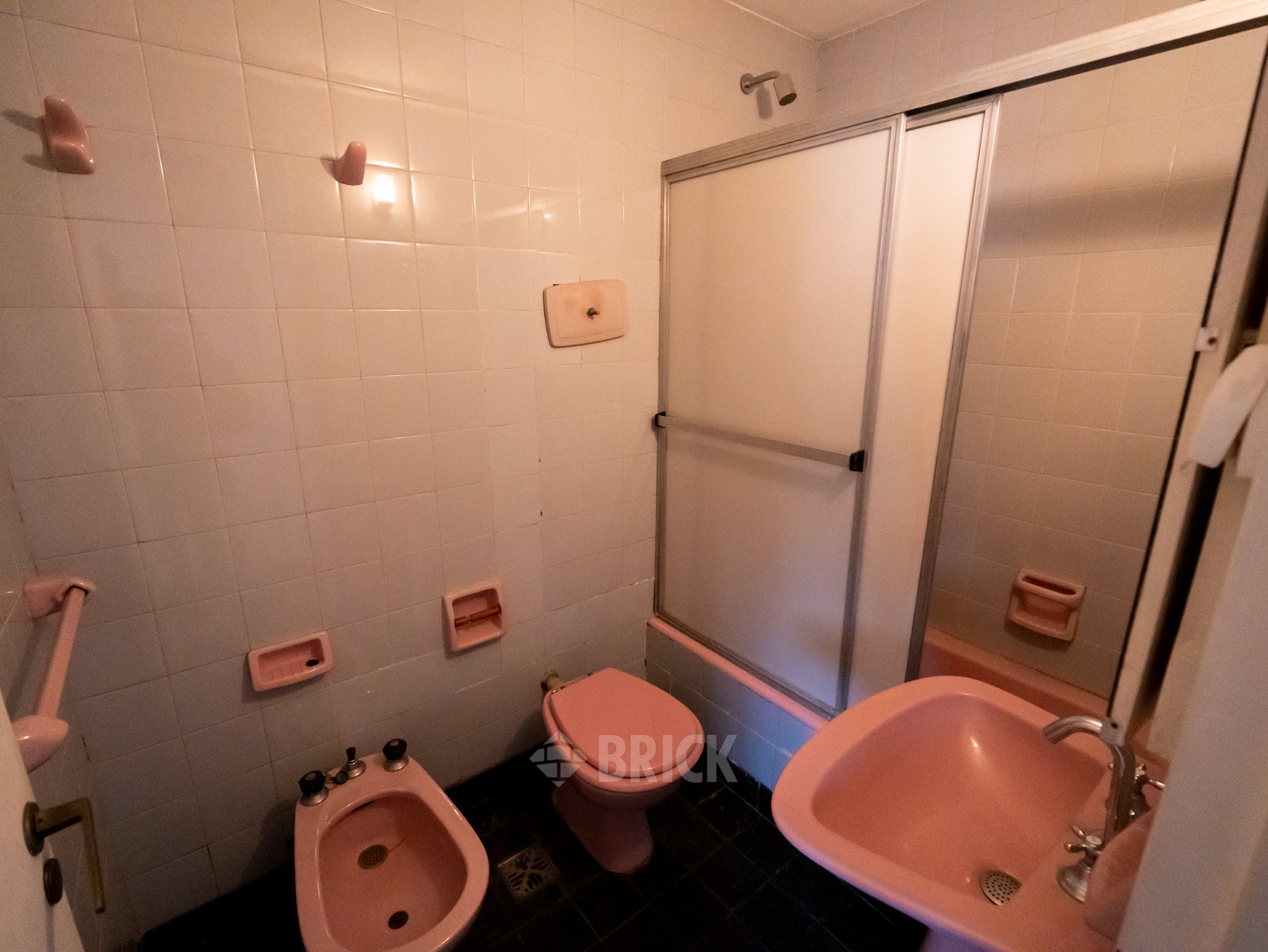 ALBERDI, JUAN B., AV. al 500 Piso 2 4