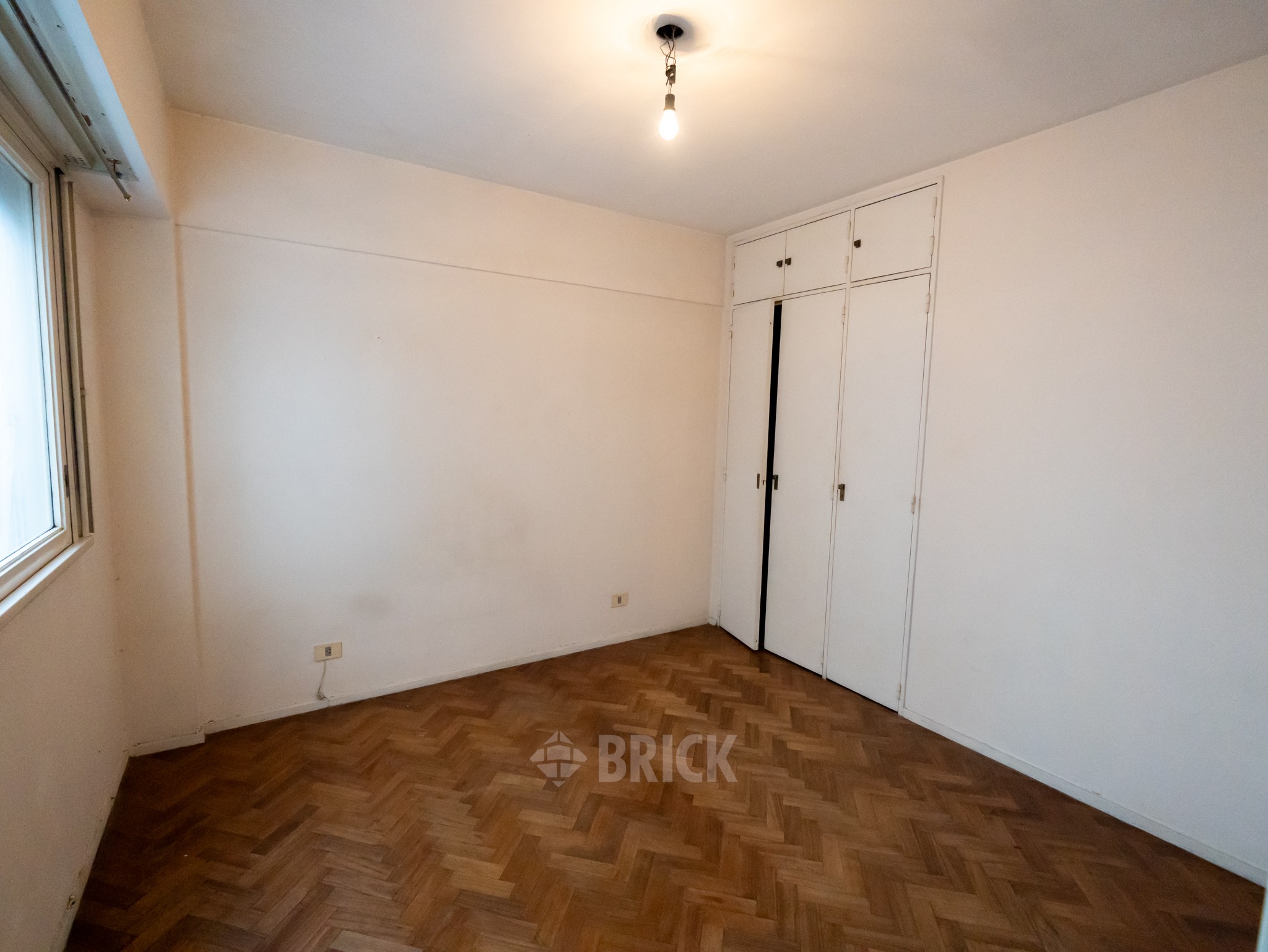 ALBERDI, JUAN B., AV. al 500 Piso 2 5