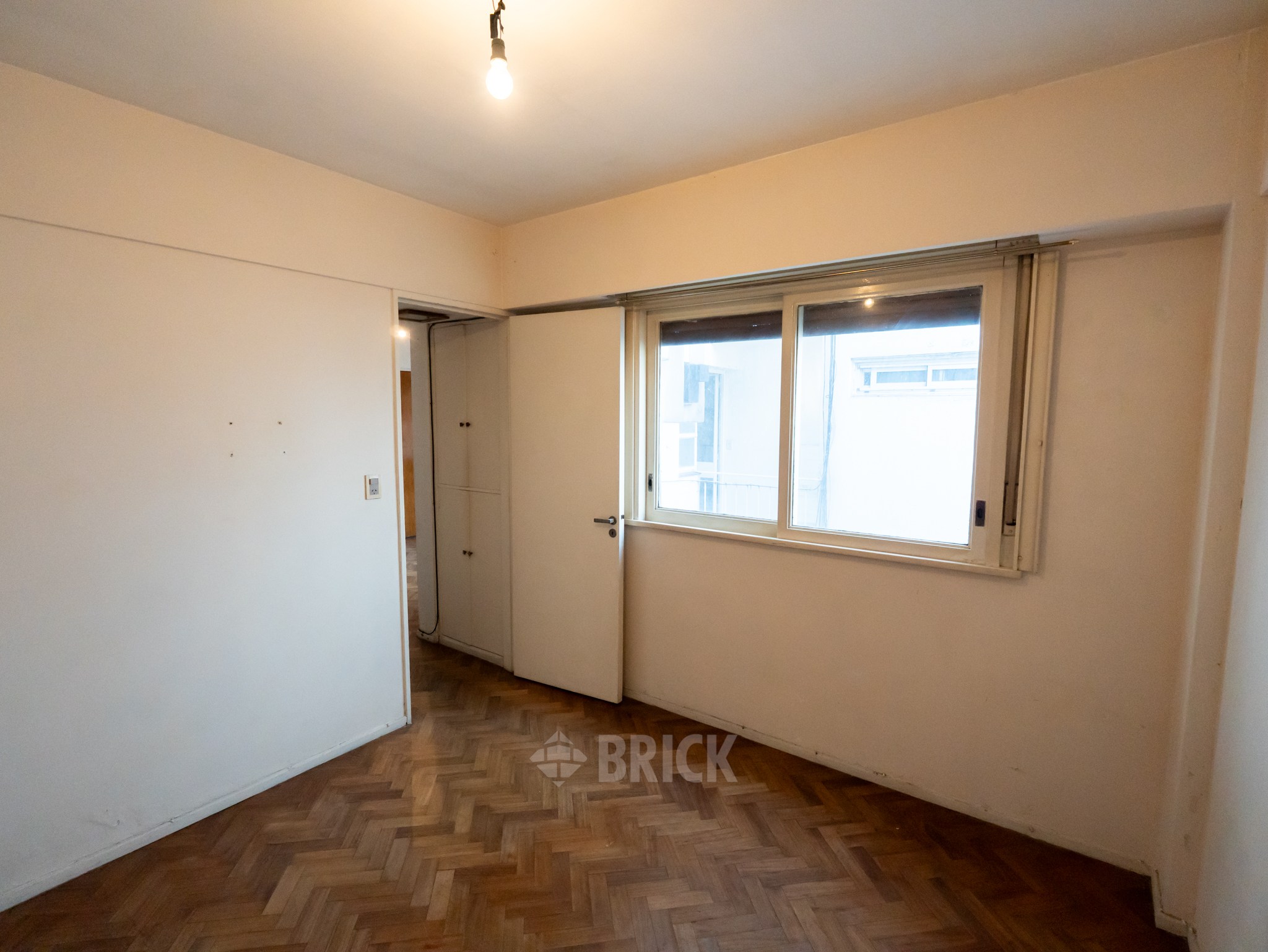 ALBERDI, JUAN B., AV. al 500 Piso 2 6