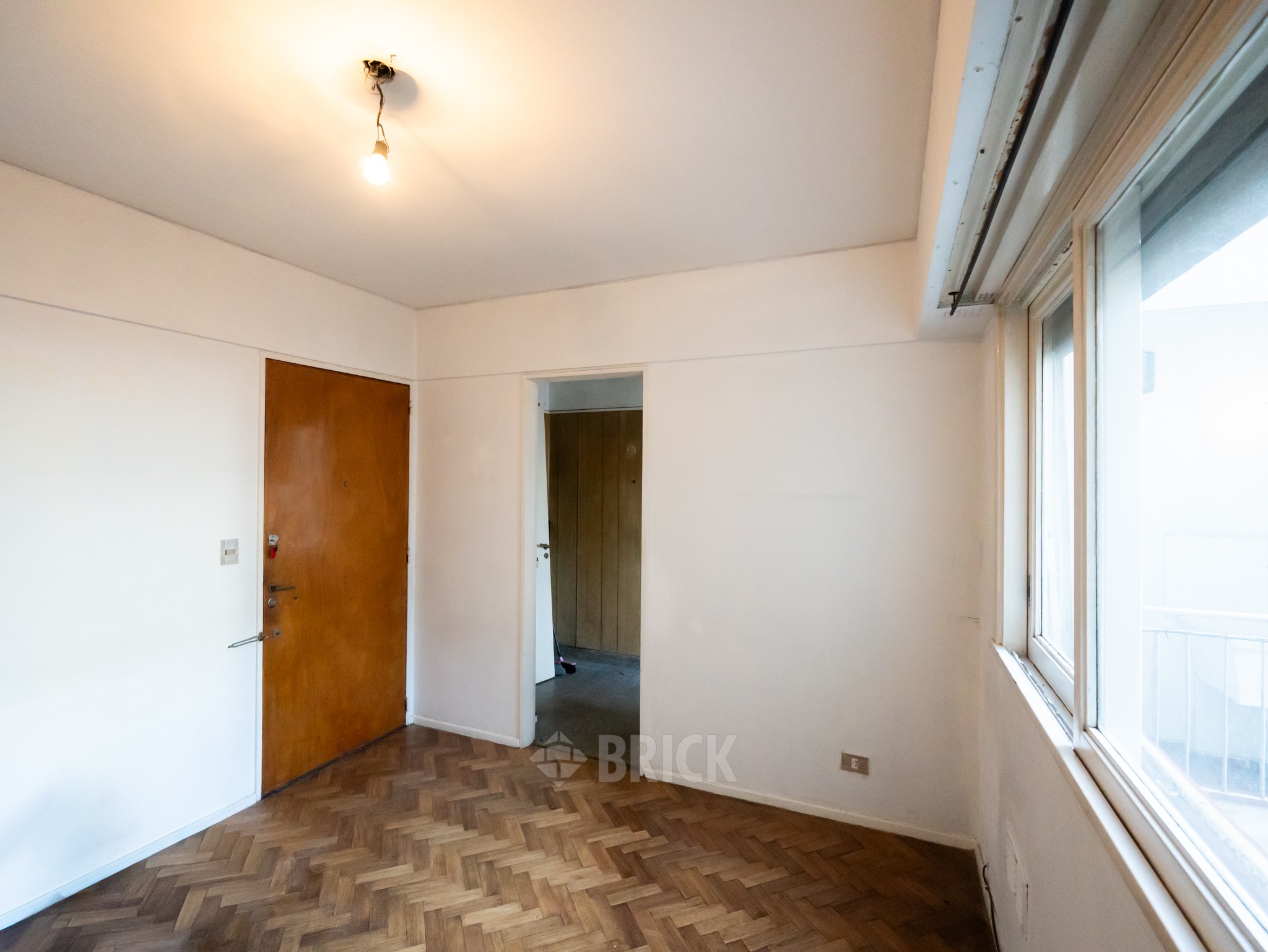 ALBERDI, JUAN B., AV. al 500 Piso 2 7