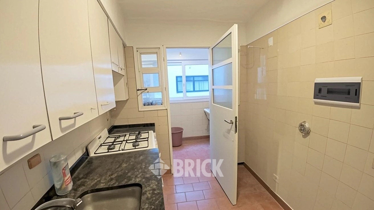 LAFINUR al 2900 Piso 5 12