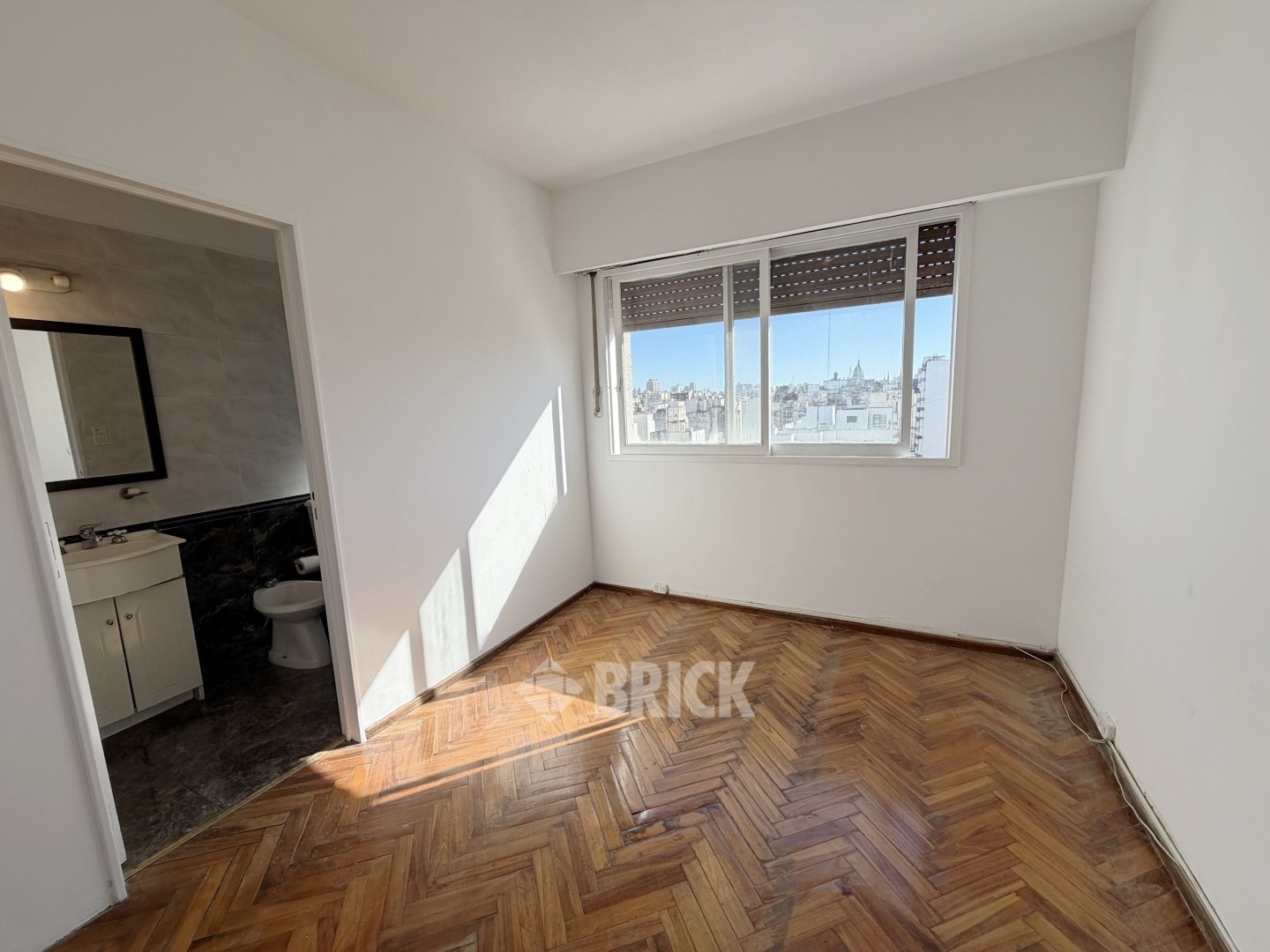 INDEPENDENCIA, AV. al 1800 Piso 12 11