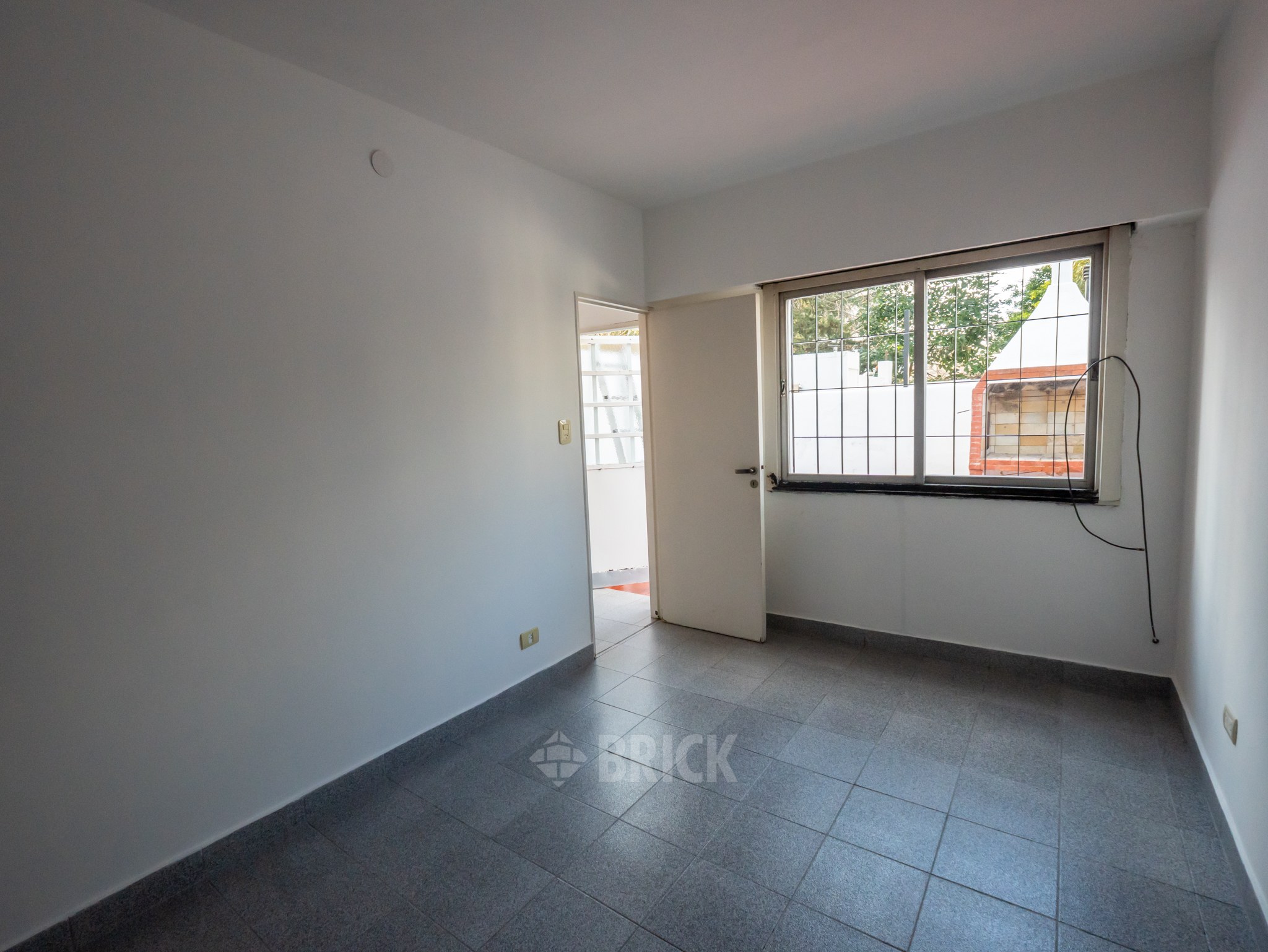 TERRERO al 700 Piso PB 40