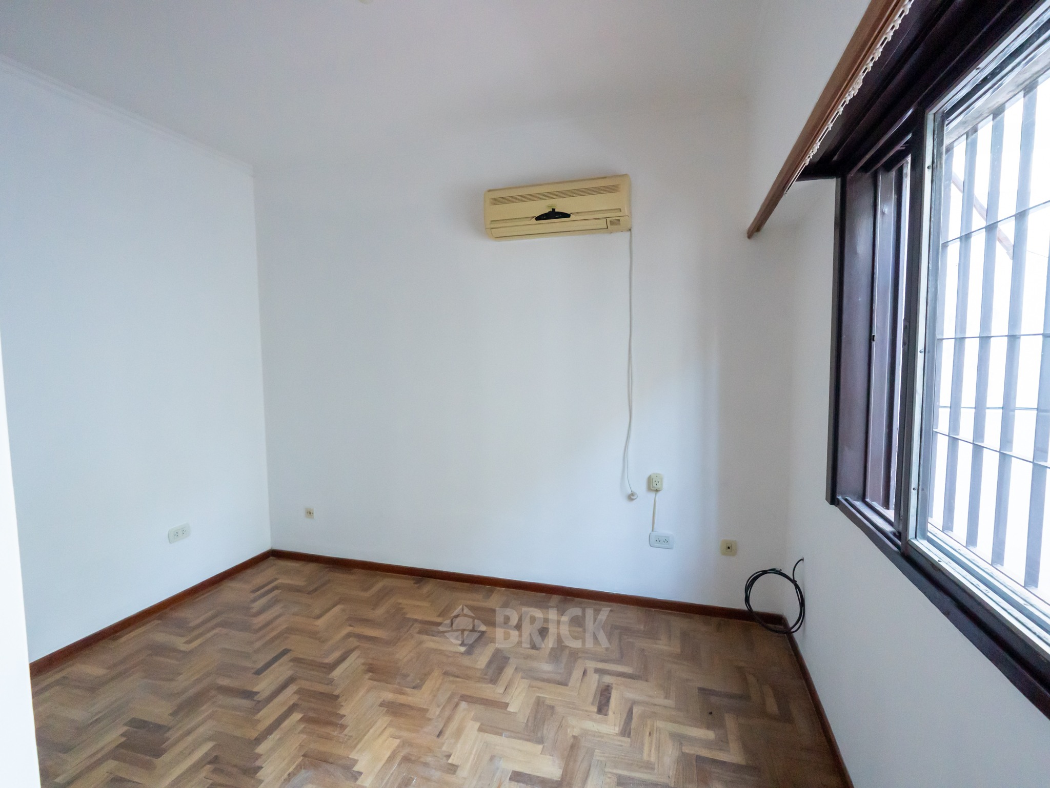 TERRERO al 700 Piso PB 43