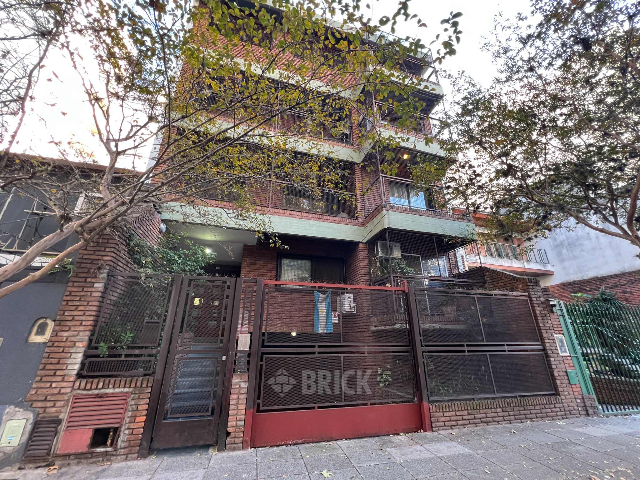 REPETTO, NICOLAS al 400 Piso 1° Y 2° 49