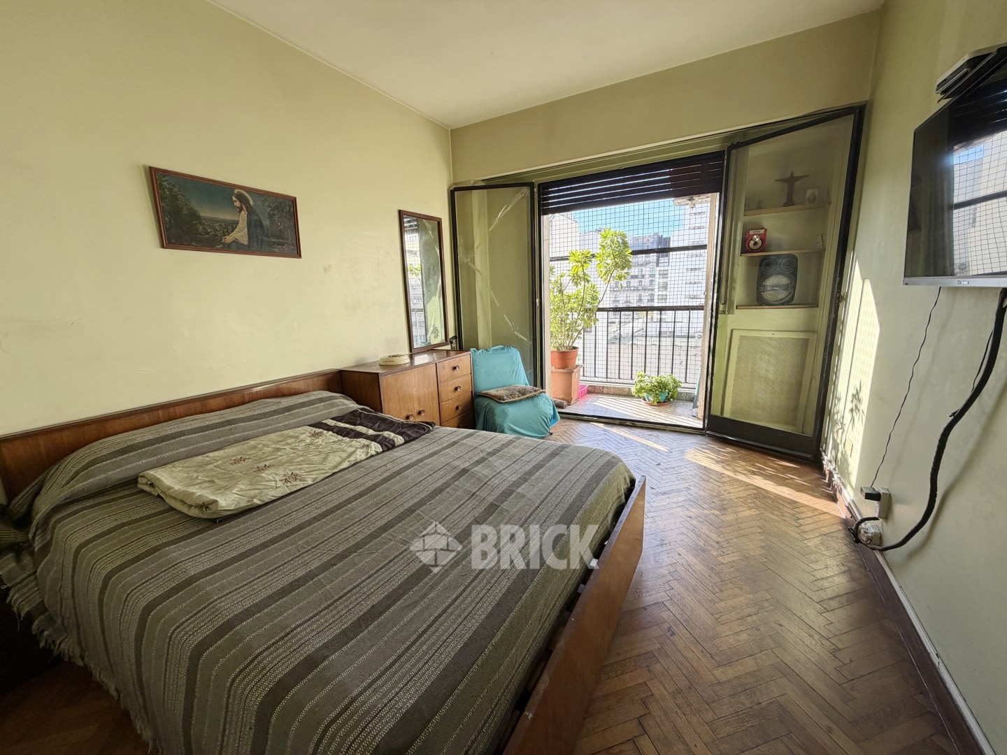 PUEYRREDON, AV. al 300 Piso 8 9