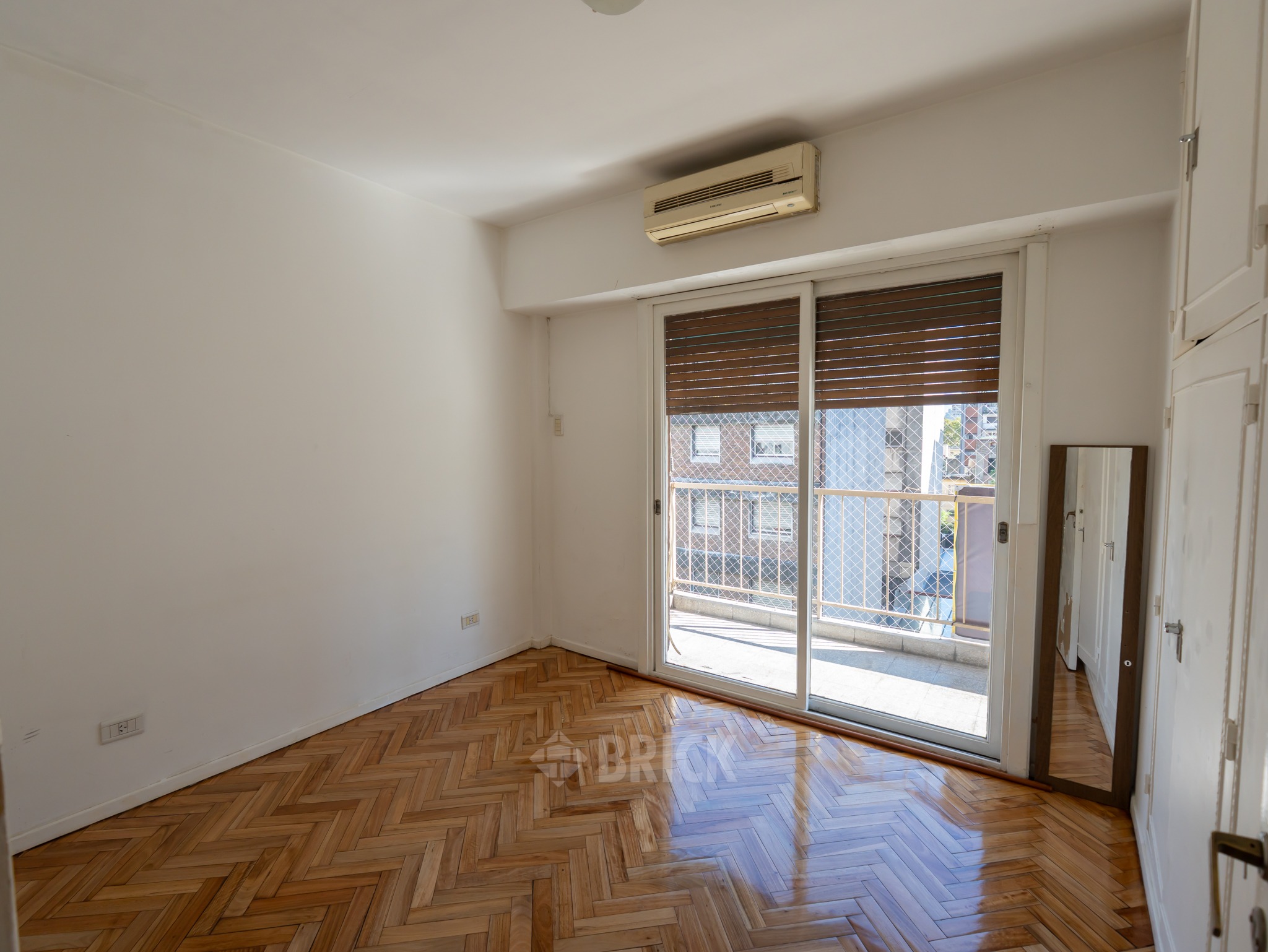 DARREGUEYRA al 2300 Piso 5 11