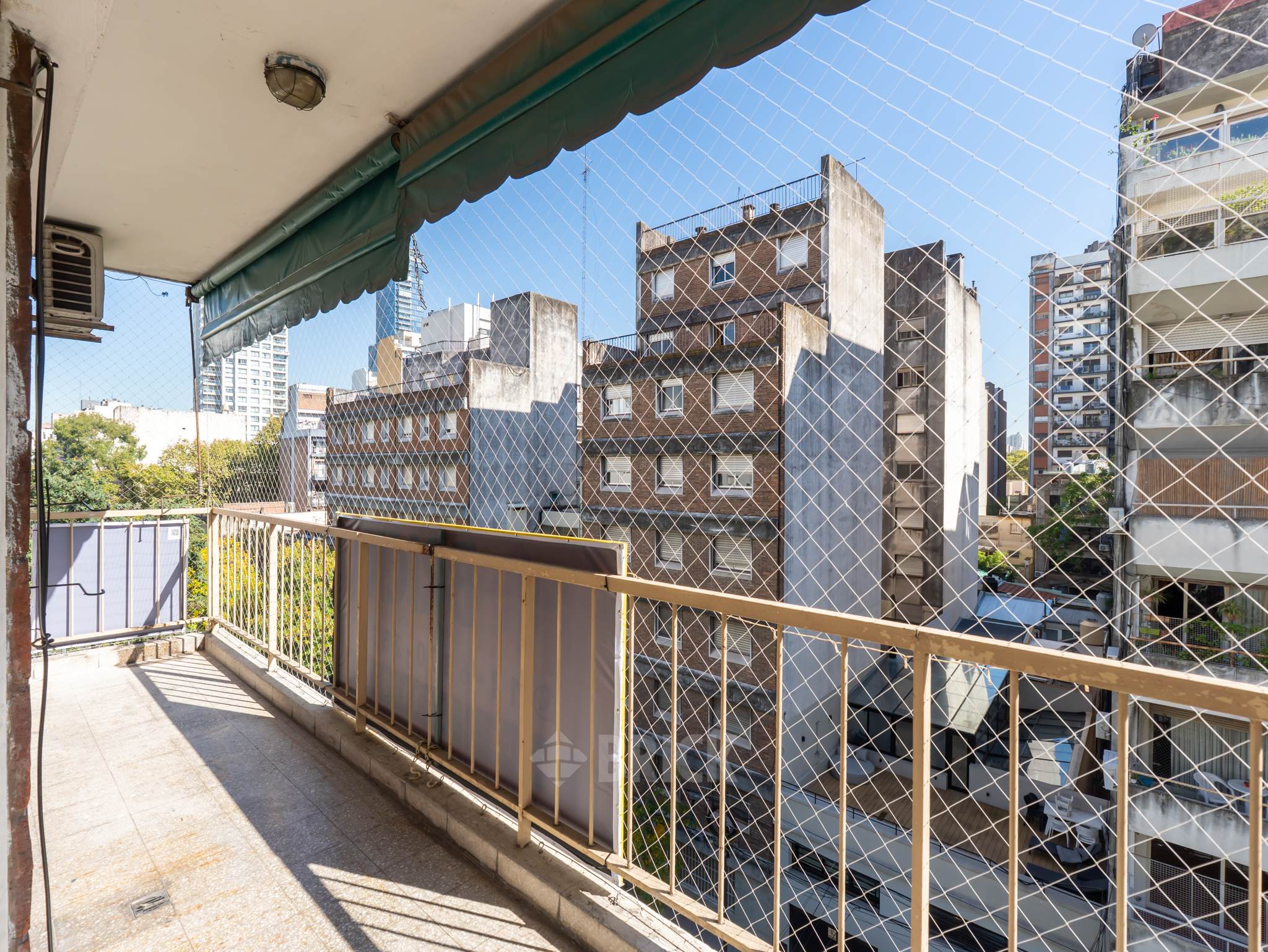 DARREGUEYRA al 2300 Piso 5 6