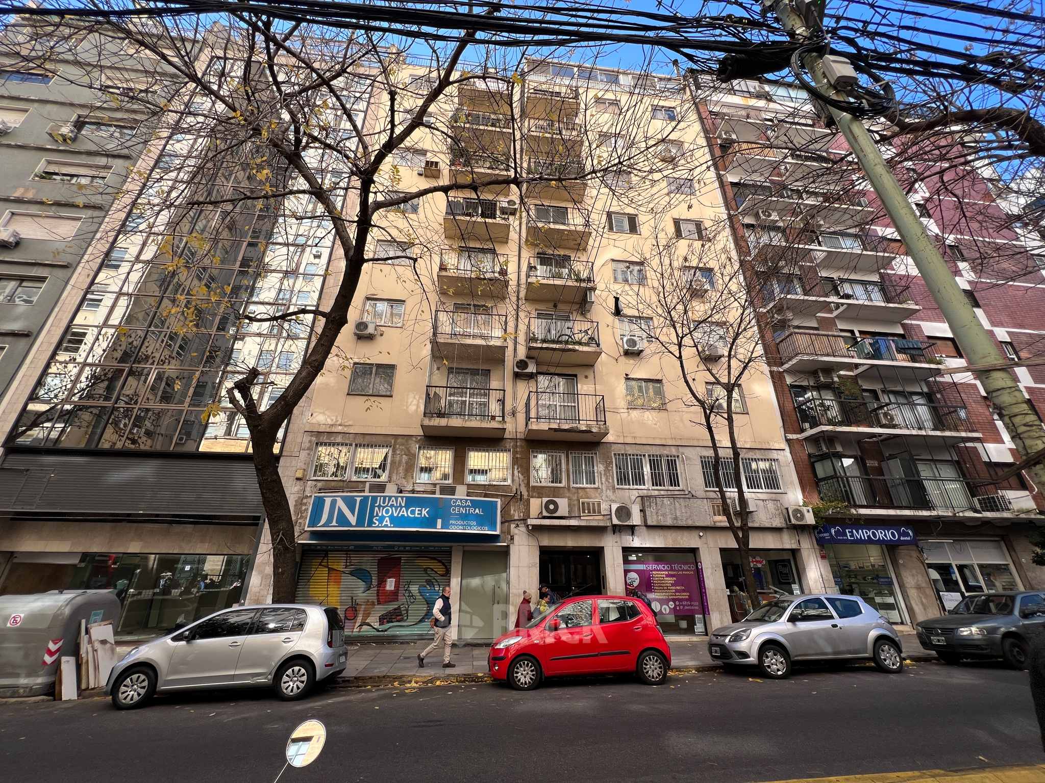 ALVEAR, MARCELO T. DE al 2100 Piso 8 13