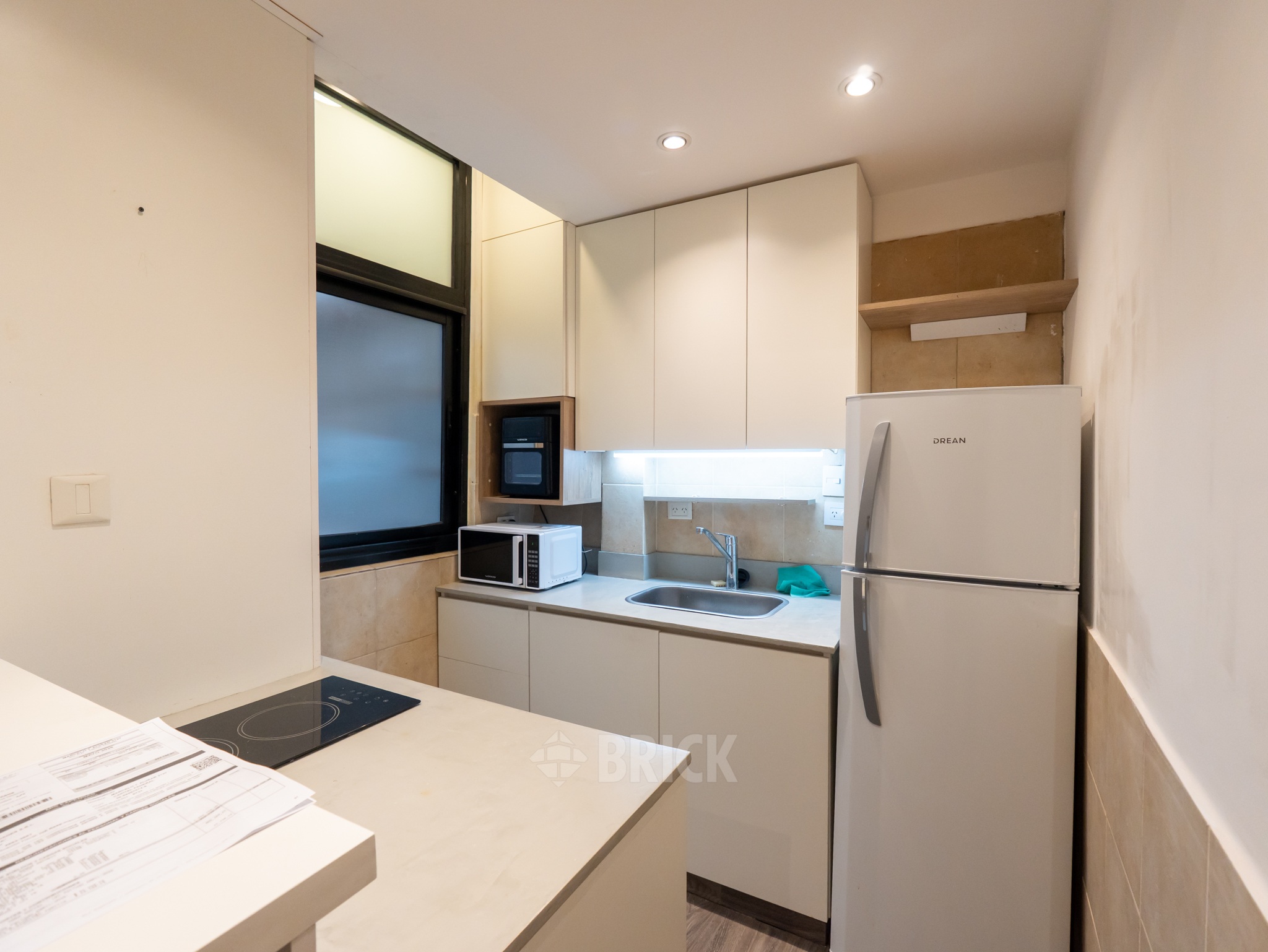 ALVEAR, MARCELO T. DE al 2100 Piso 8 6