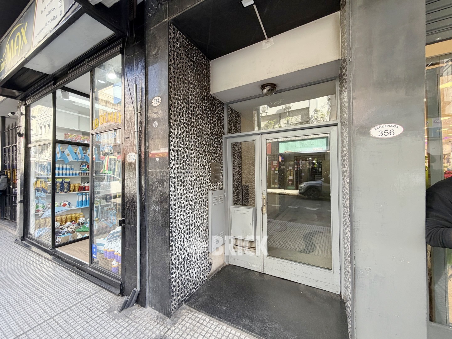 AZCUENAGA al 300 Piso 2 21