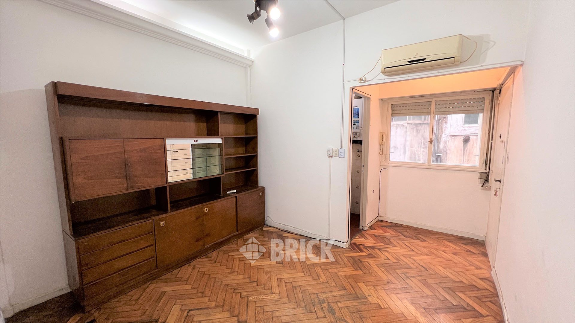 URIARTE al 2400 Piso 4 1