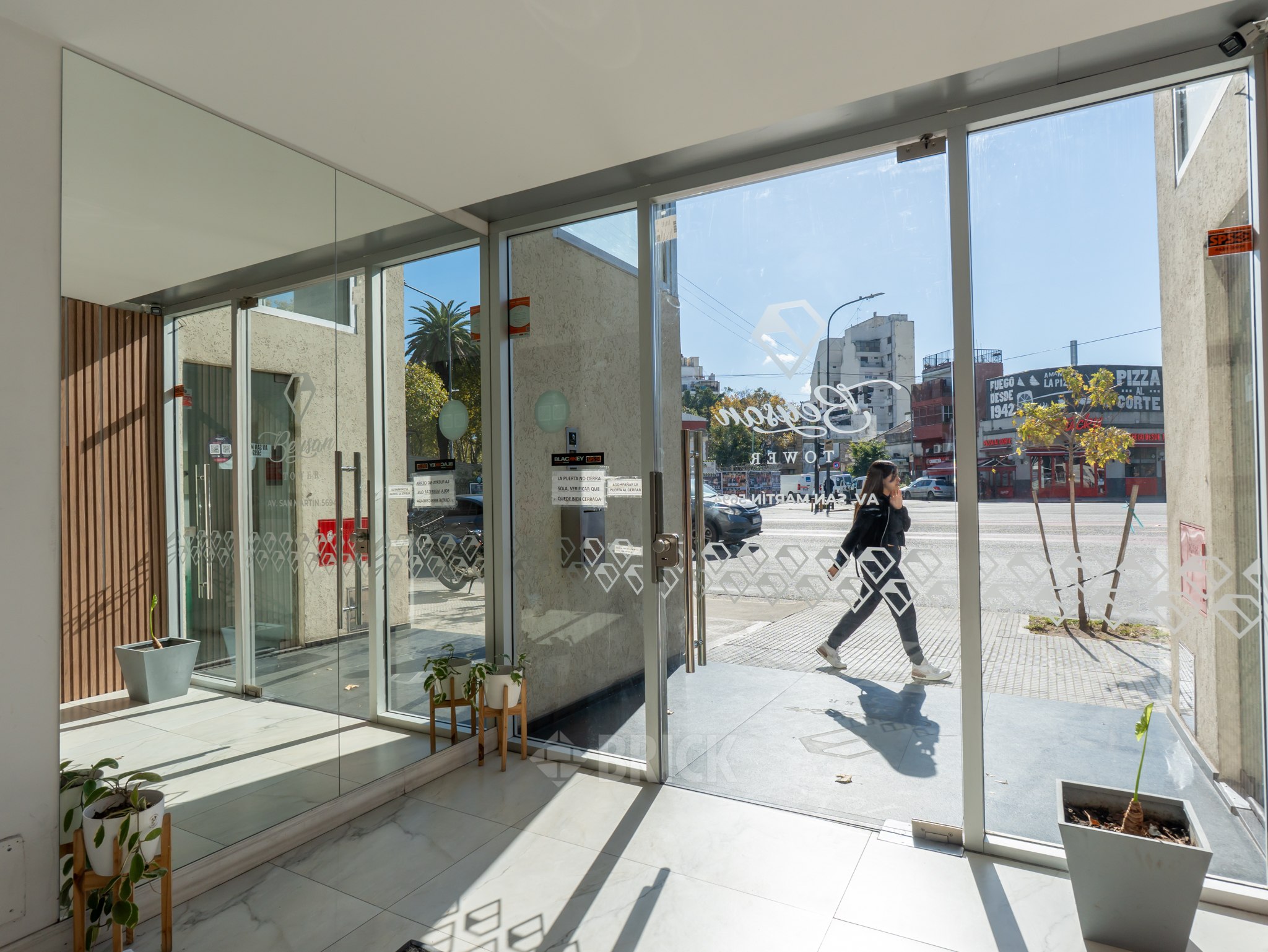 SAN MARTIN, AV. al 5600 Piso 4 20