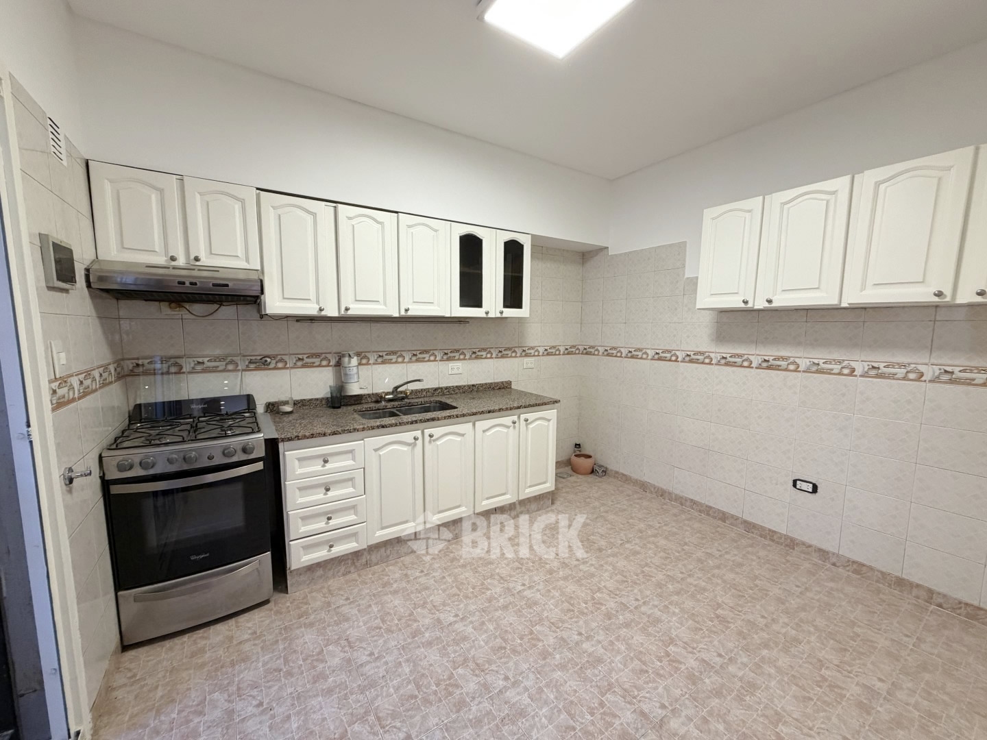 ACASSUSO al 5500 Piso PB 6