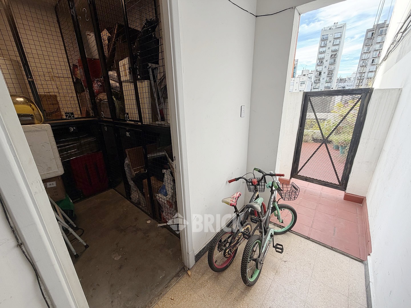 GOMEZ, VALENTIN al 3100 Piso 2 21