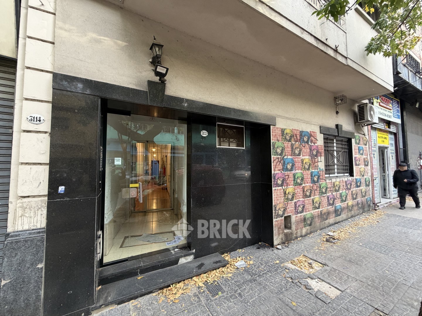 GOMEZ, VALENTIN al 3100 Piso 2 26