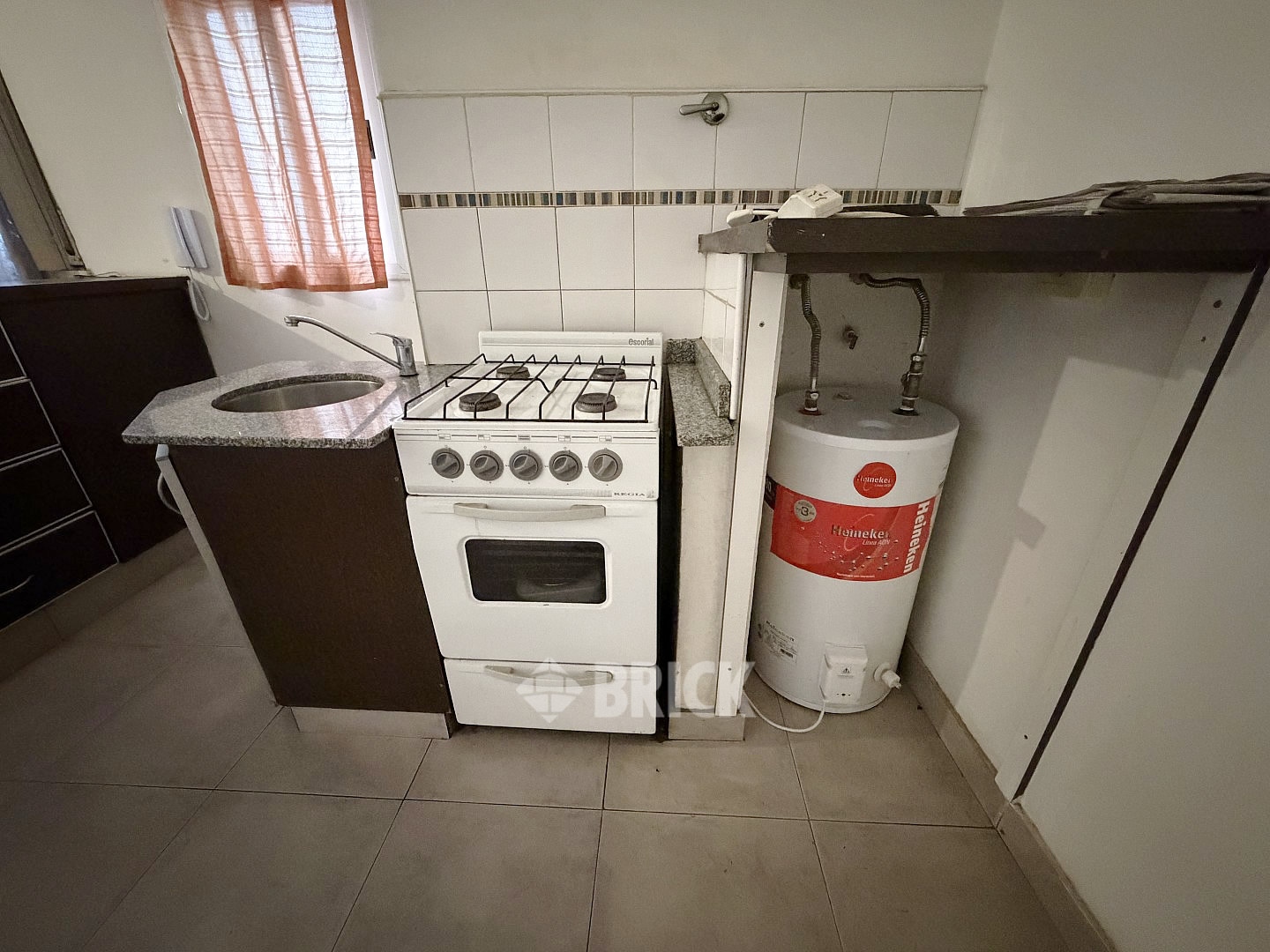 GOMEZ, VALENTIN al 3100 Piso 2 10