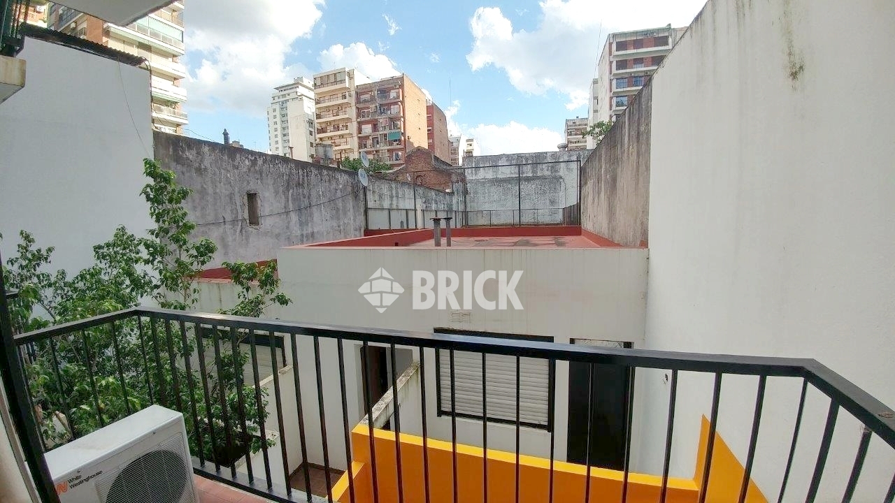 PACHECO DE MELO al 2900 Piso 1 6
