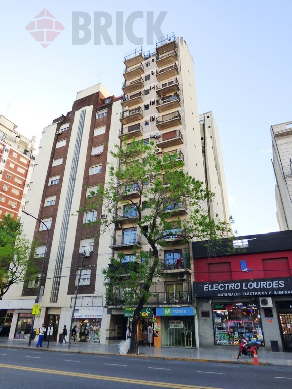 RIVADAVIA, AV. al 6100 Piso 2 26