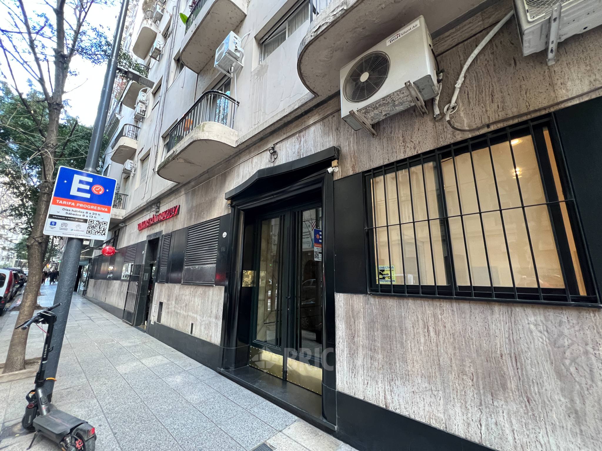 URUGUAY al 1300 Piso 4 12