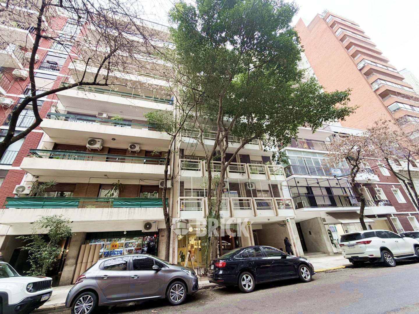 SEGUI, JUAN F. al 3500 Piso 8 24