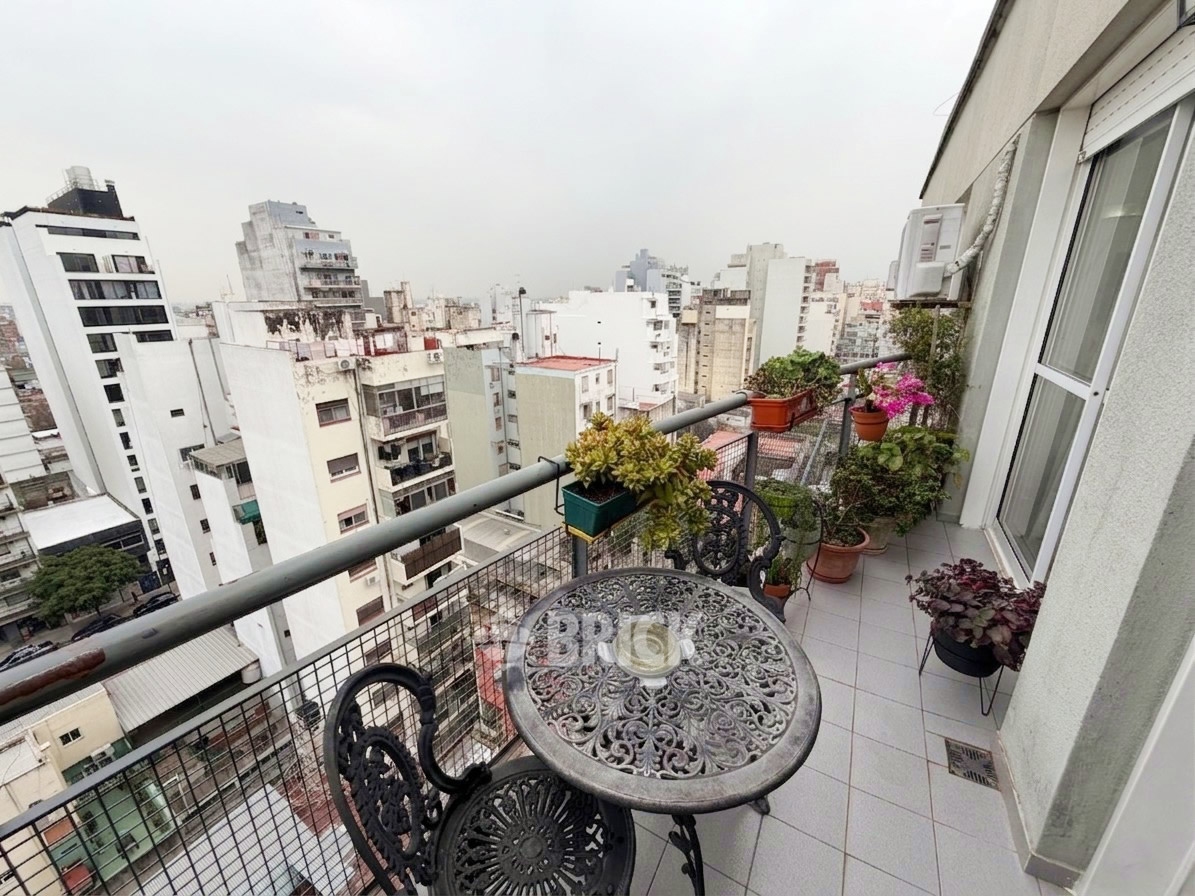 DEAN FUNES al 1100 Piso 12 13