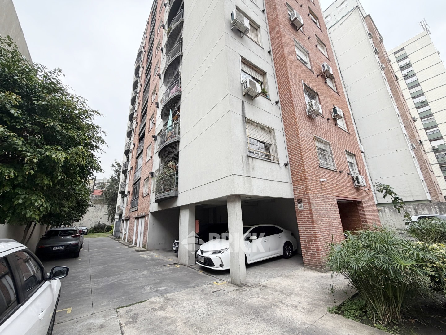 DEAN FUNES al 1100 Piso 12 31