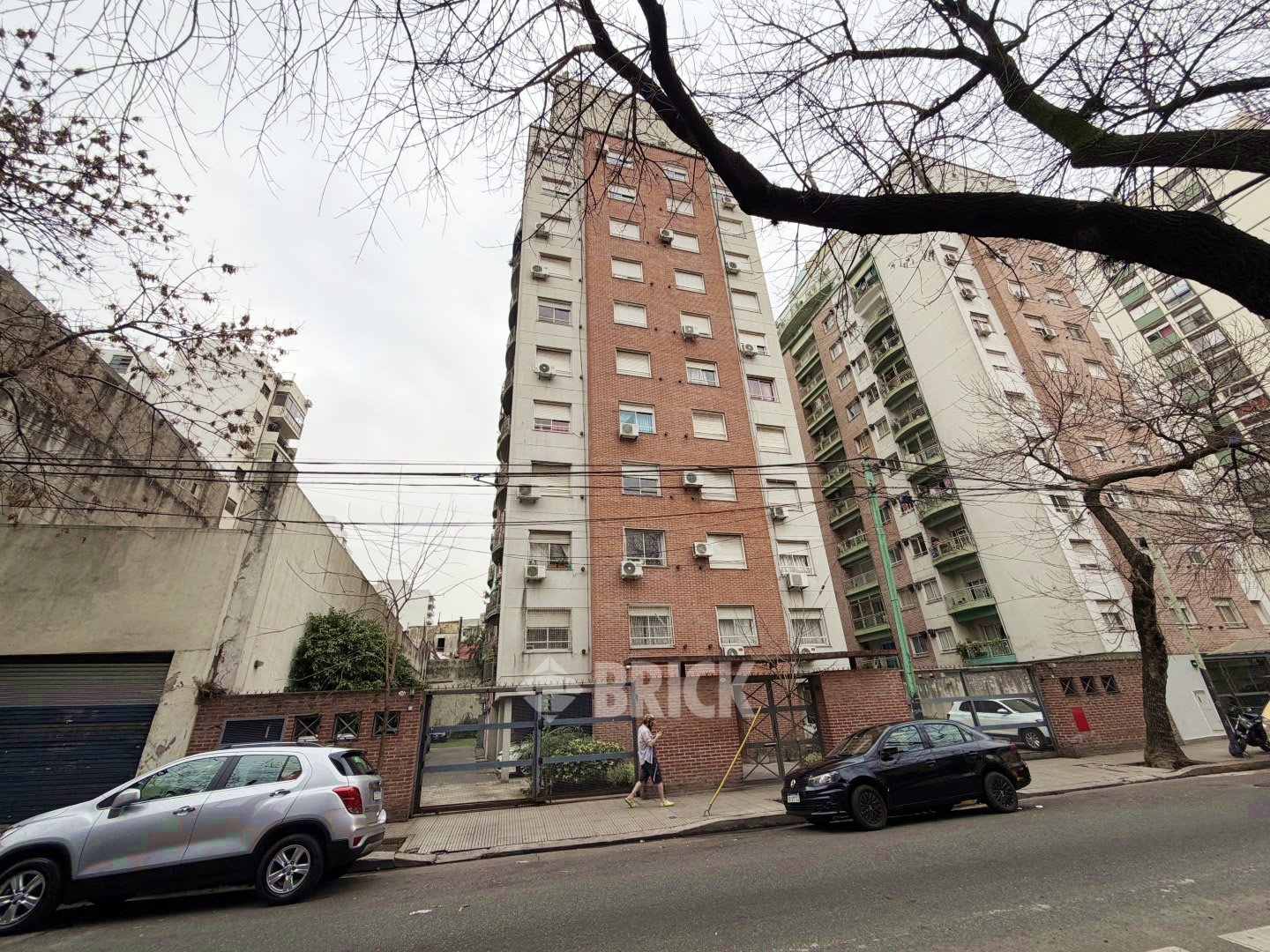 DEAN FUNES al 1100 Piso 12 35