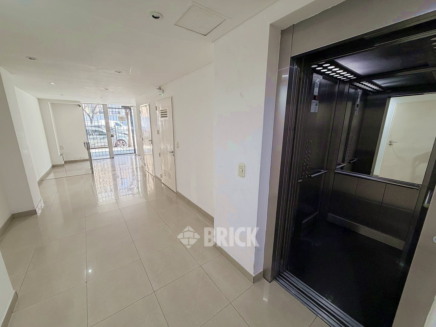 ENTRE RIOS, AV. al 1300 Piso 6 16