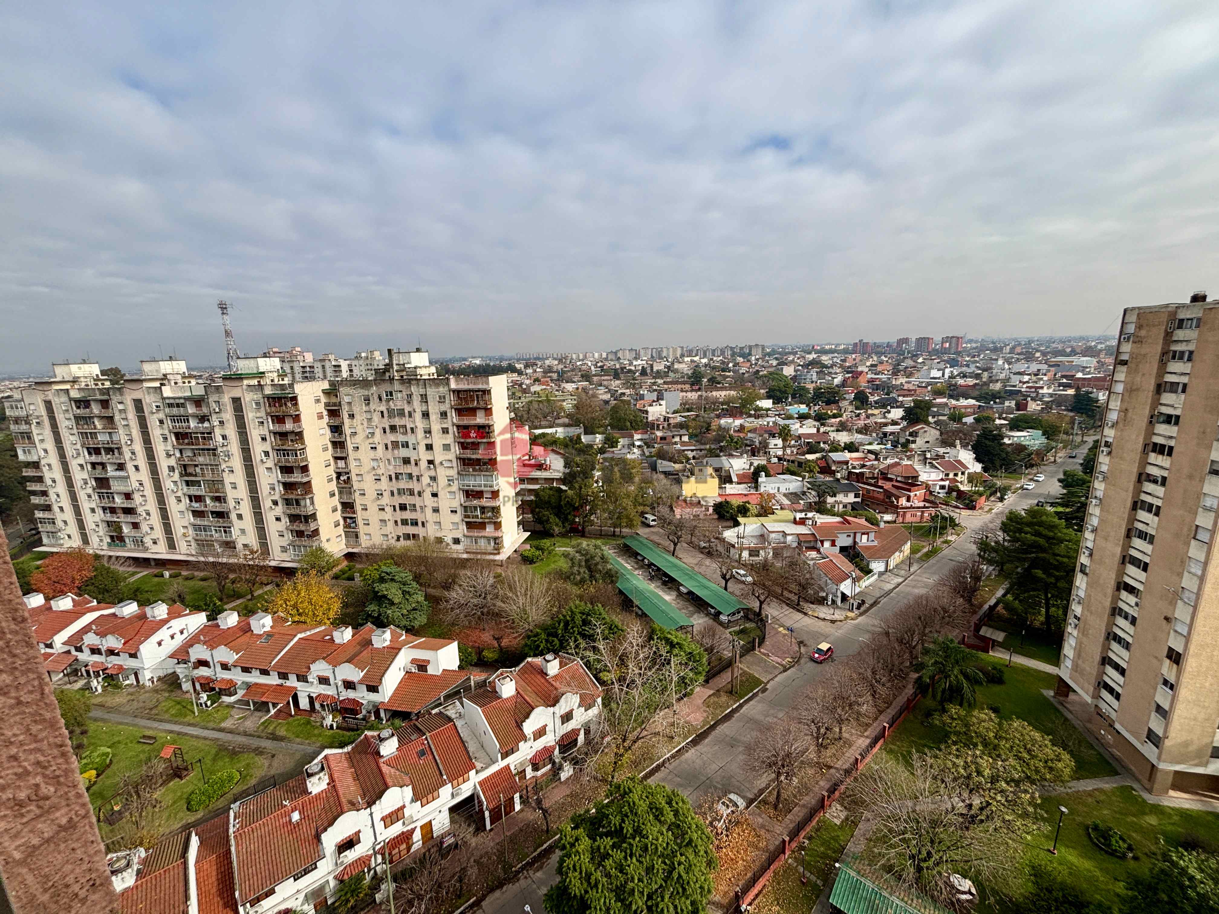 GENERAL PINTOS al 2900 Piso 14 37