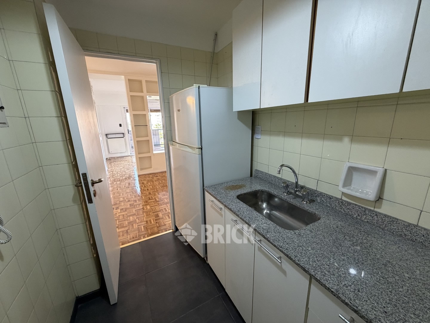 CHENAUT, AV. al 1700 Piso 8 22
