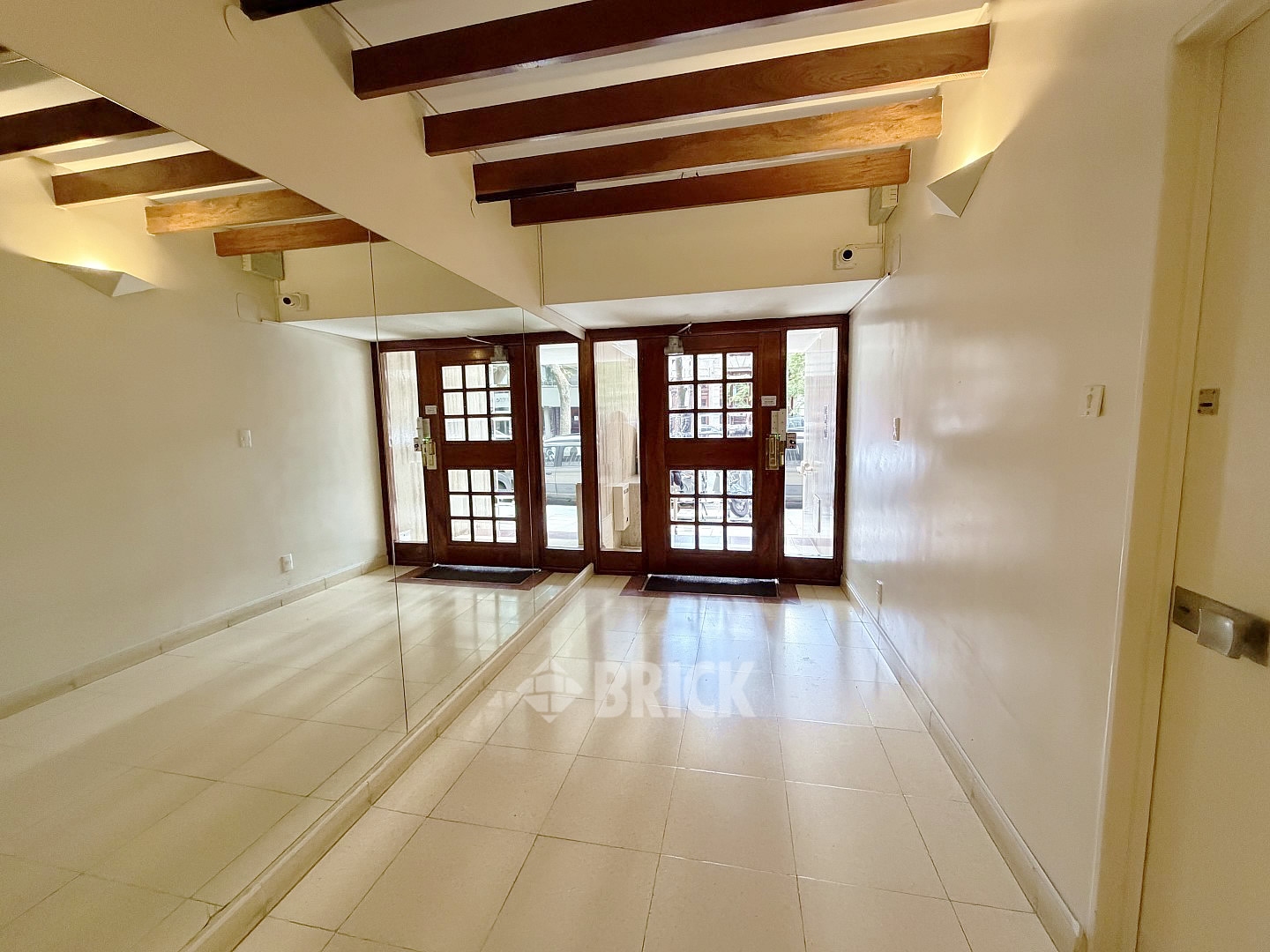 CHENAUT, AV. al 1700 Piso 8 23
