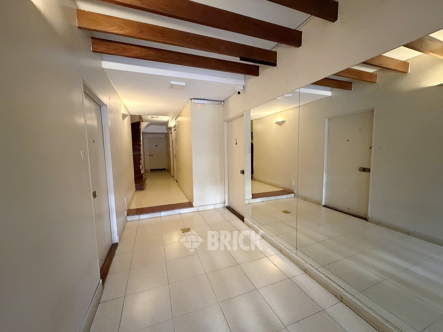 CHENAUT, AV. al 1700 Piso 8 24