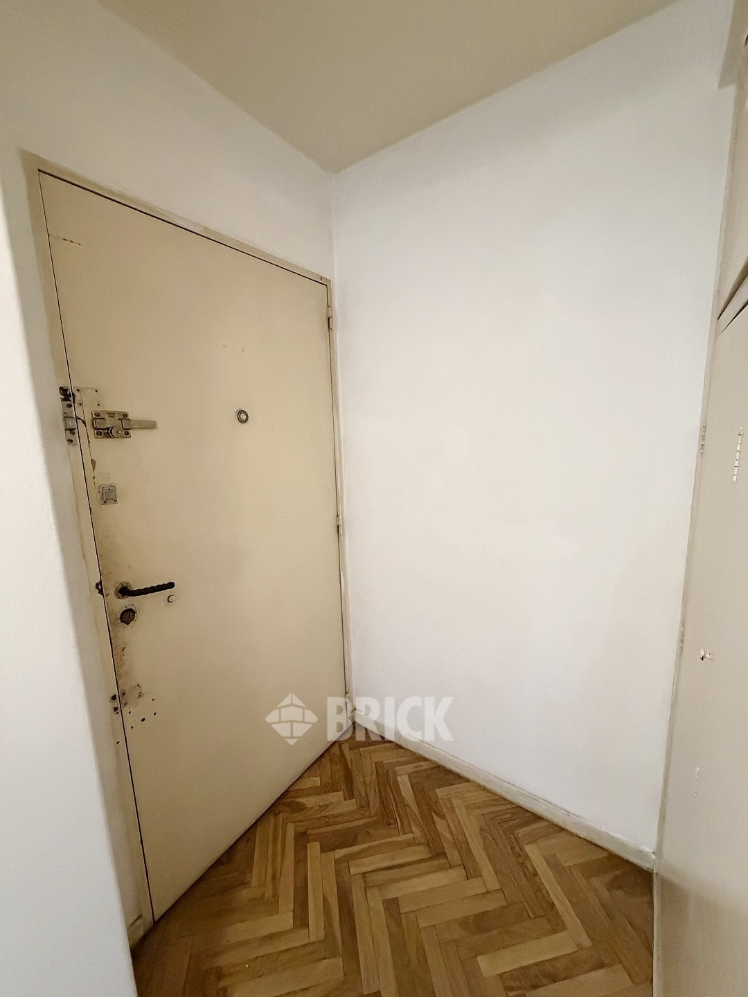 CHARCAS al 3100 Piso 8 24