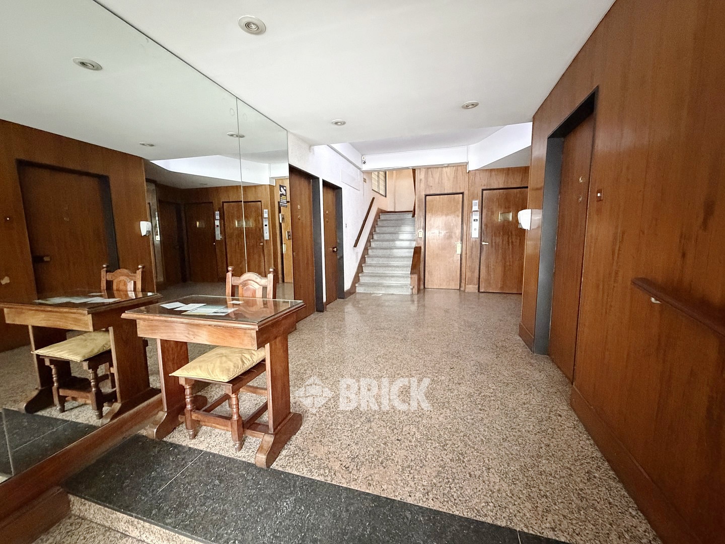 CHARCAS al 3100 Piso 8 26