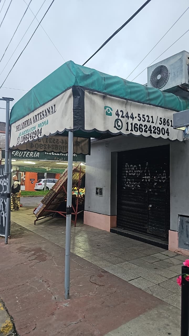 CERRITO al 900 6