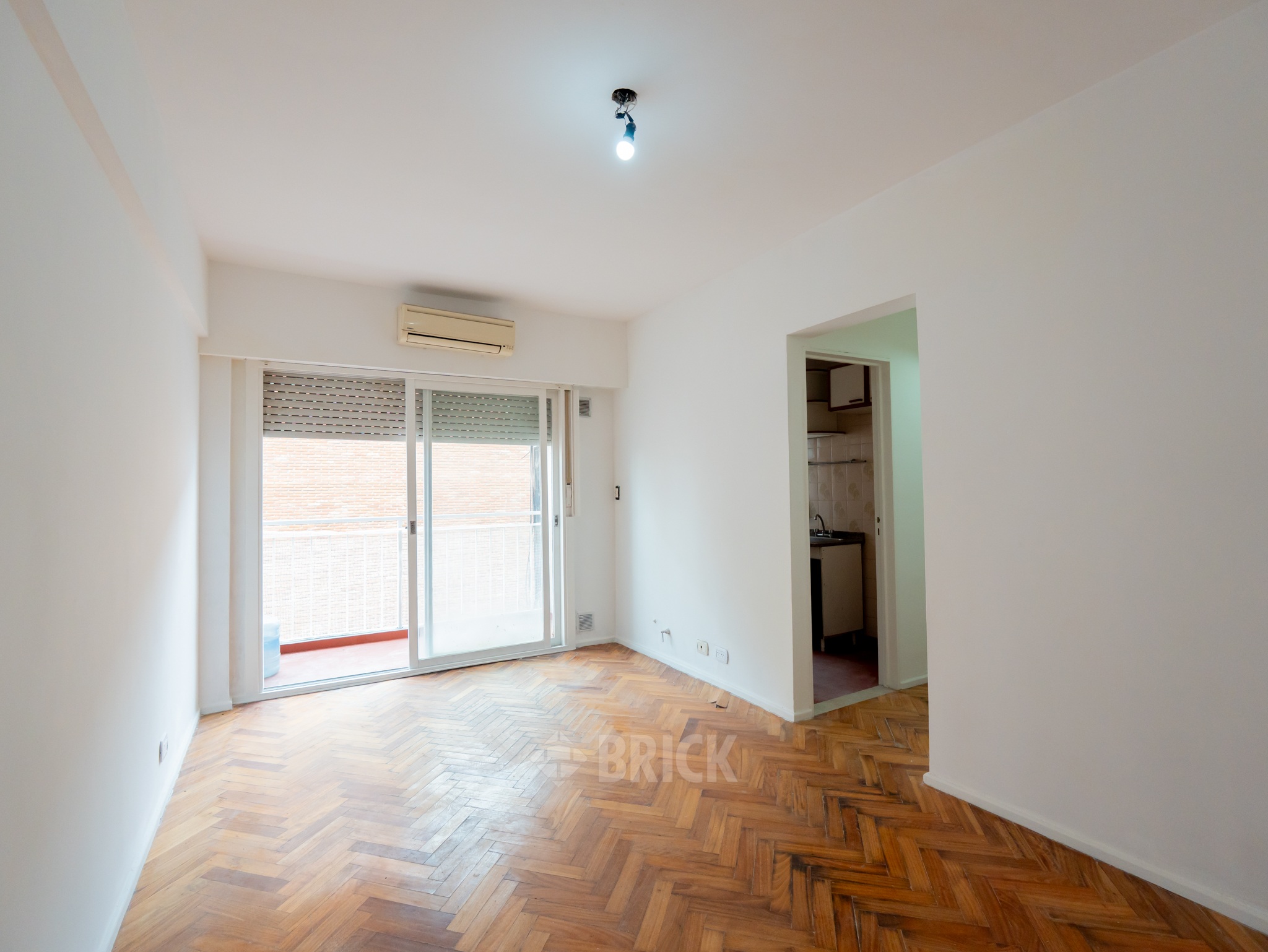AVELLANEDA, AV. al 1800 Piso 13 1
