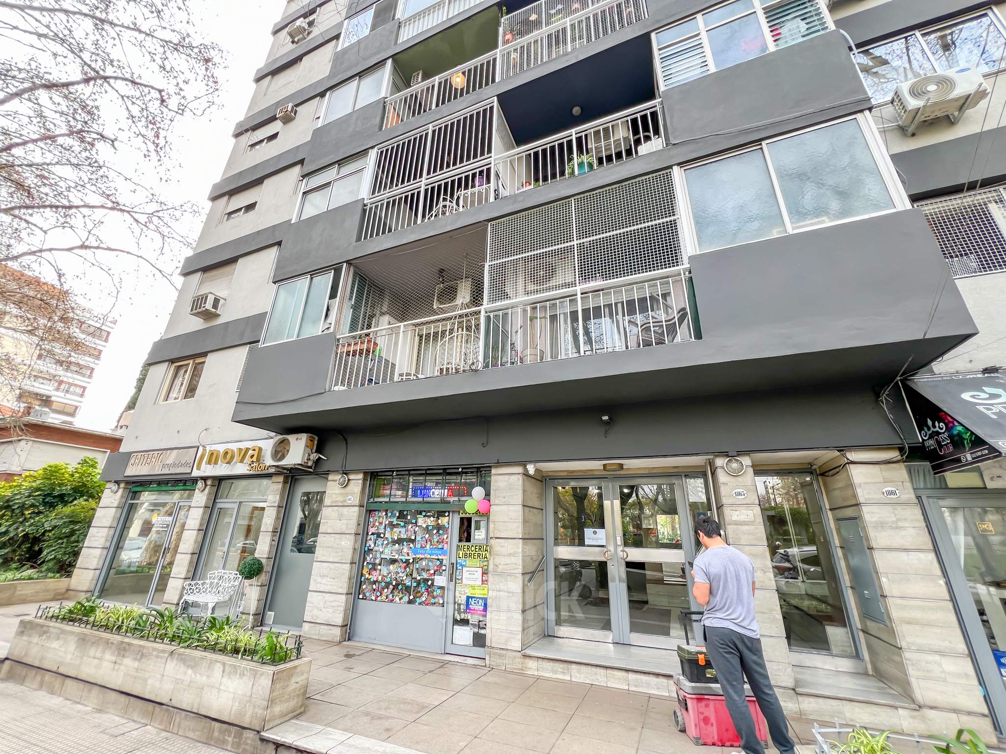 AVELLANEDA, AV. al 1800 Piso 13 12