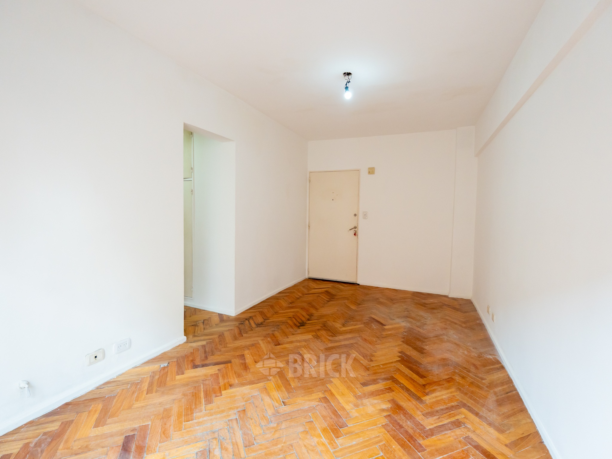 AVELLANEDA, AV. al 1800 Piso 13 5