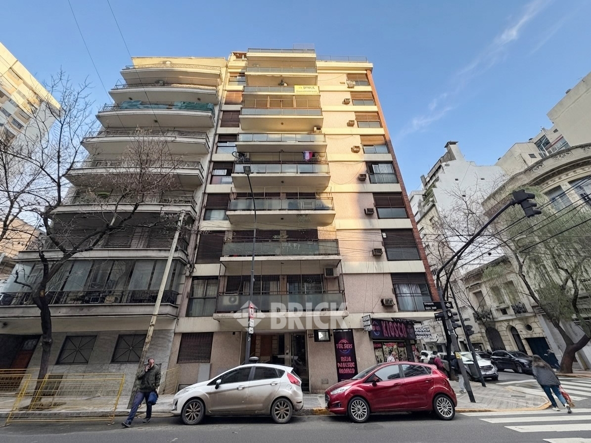PARAGUAY al 2300 Piso 7 36
