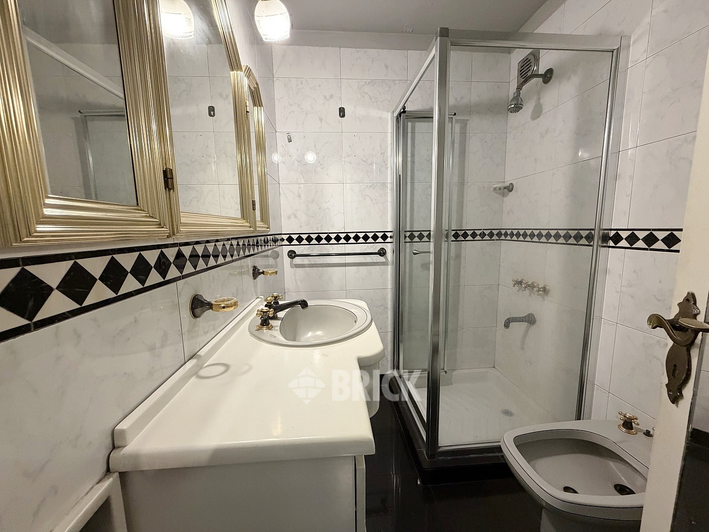 MONTES DE OCA, AV. al 400 Piso 2 16
