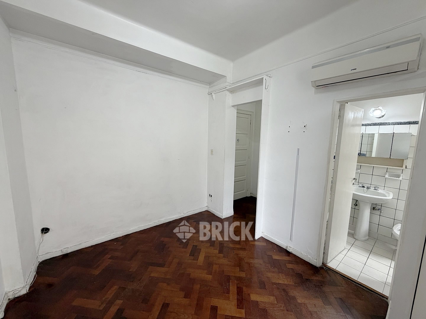 CORRIENTES, AV. al 1200 Piso 4 7